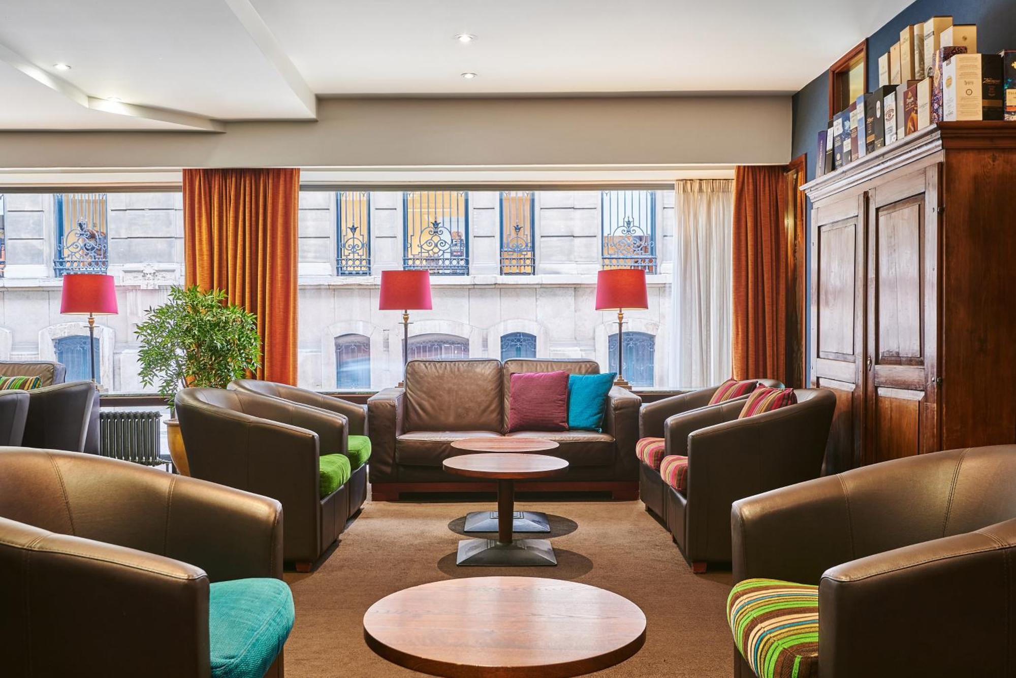 Hotel Theater