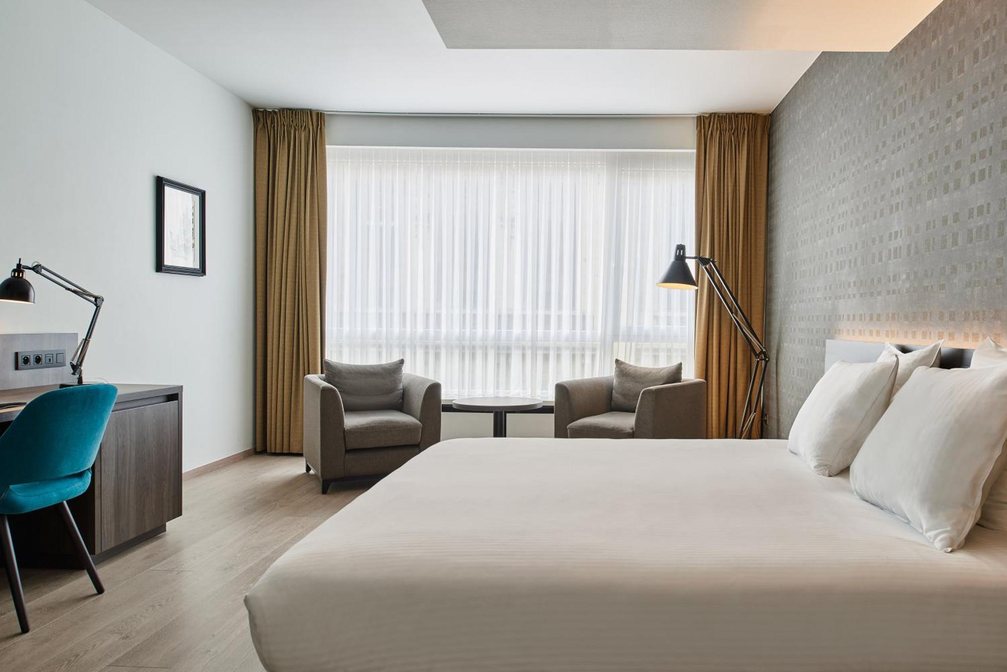 Hotel Theater