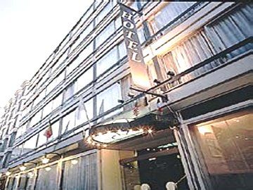 Hotel Theater 4*